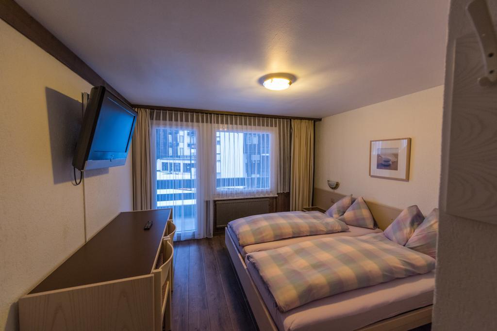Hostel Walser Саас-Фее Екстериор снимка
